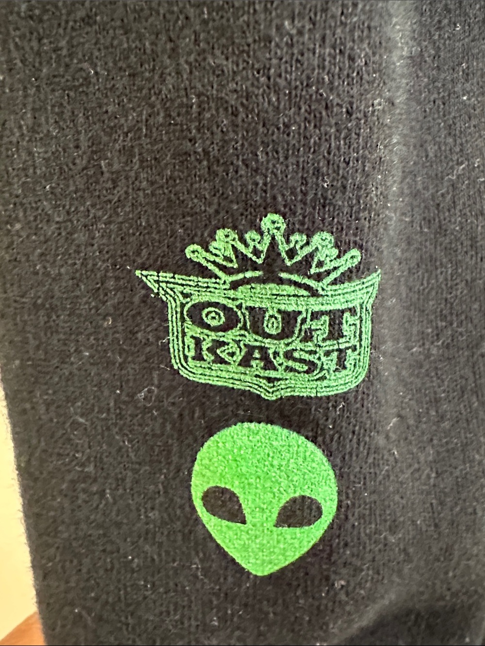 PacSun Outkast ATLiens Black Graphic Hoodie with UFO Design Men’s Size Medium - Picture 6 of 6